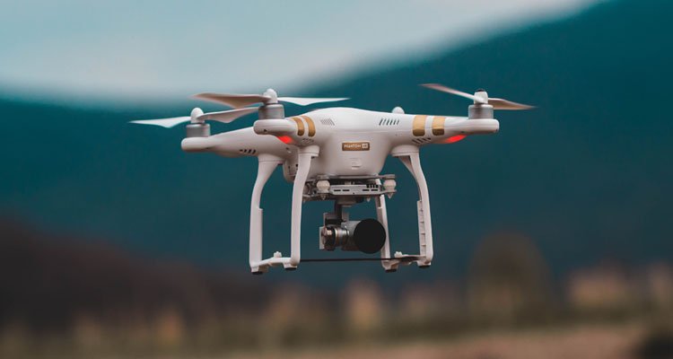 Drohne mit oder ohne On-Board Kamera? Eine Gegenüberstellung